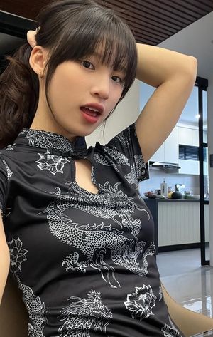 Jia Xin - Thumb