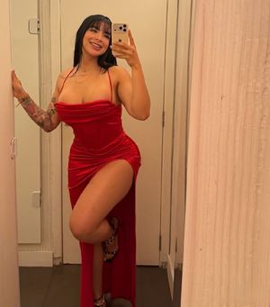 Yesenia - Thumb
