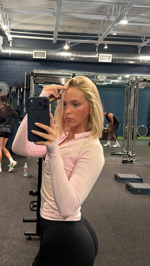 Jordyn Jones - Thumb