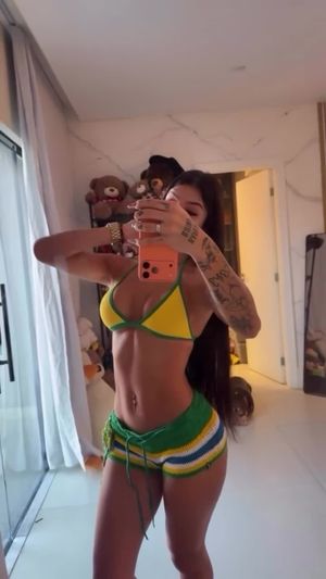 Bia Miranda - Thumb