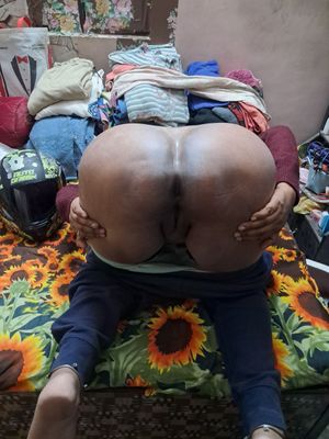 Desi - Thumb