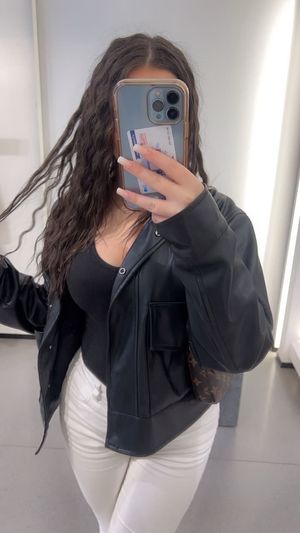 Baddiehub - Thumb